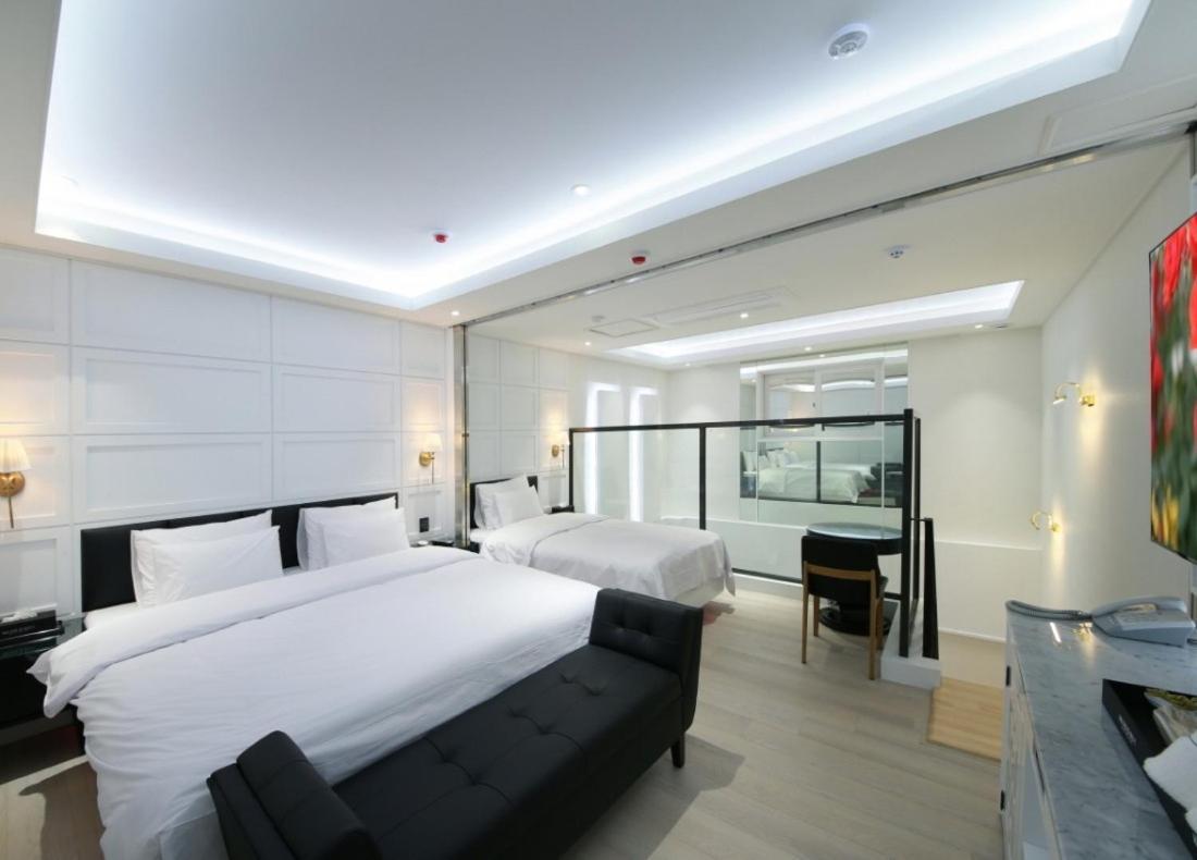 Wj Hotel Pool House Wonju Exterior foto